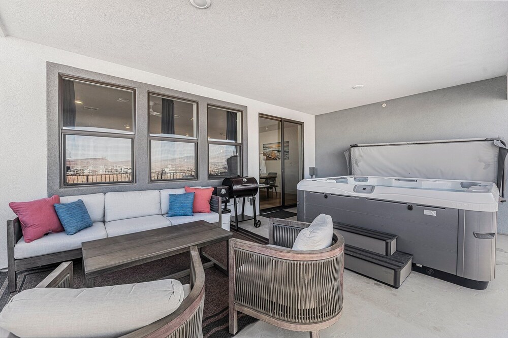 Azure Sands 3 Bedroom Condo