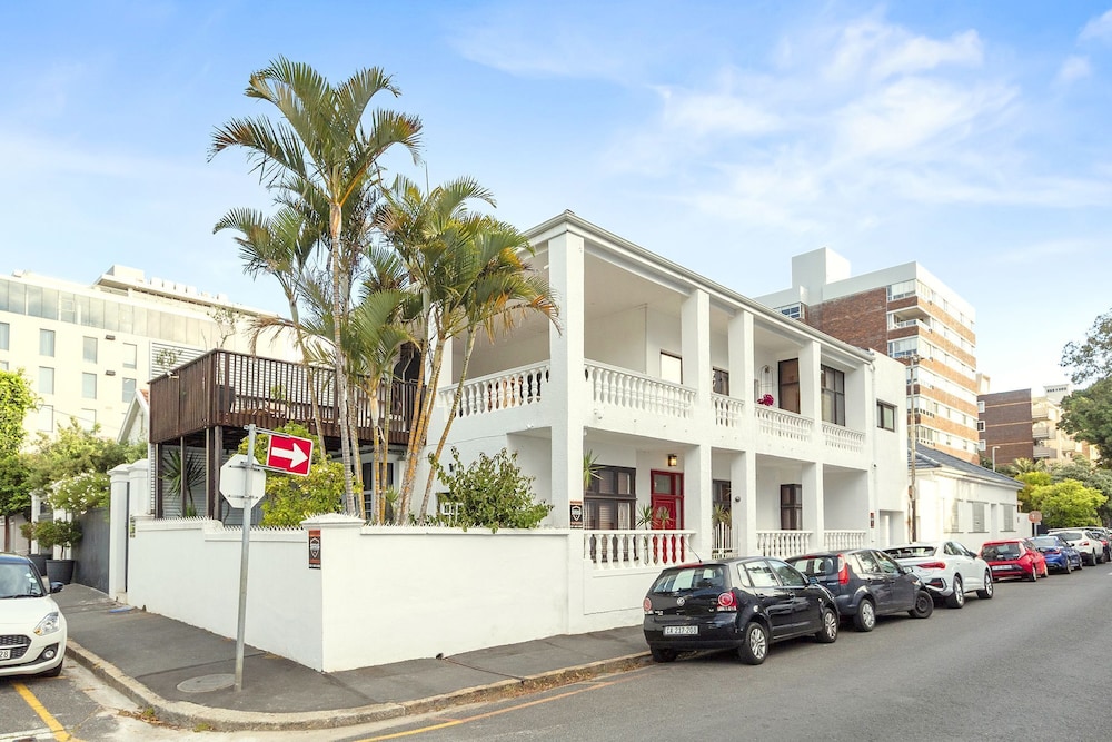 Villa 17 on Graham