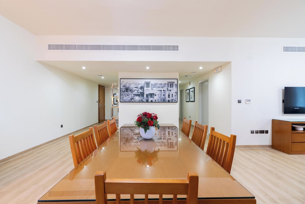 Golden Sands 10 Hotel Apartments