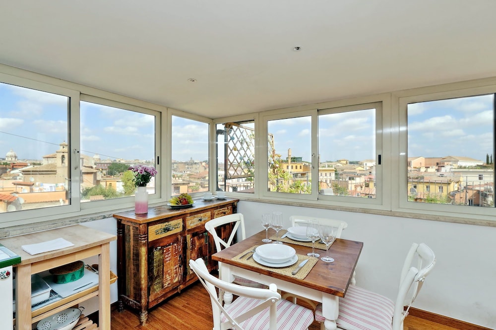 Garibaldi 2 - WR Apartments
