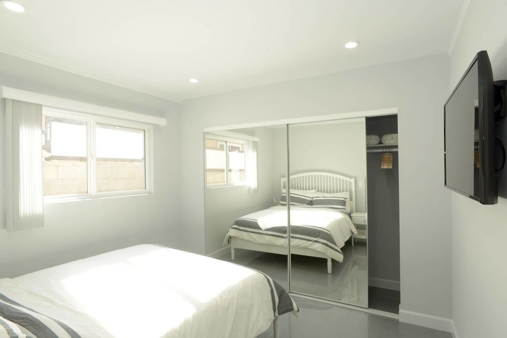 North Hollywood Vacations - Bright Spacious Family House Near Universal Studios - Property Image 29