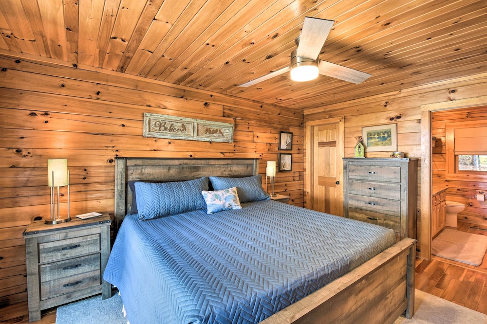 Bent Tree Cabin With Mountain & Lake Views! view 4