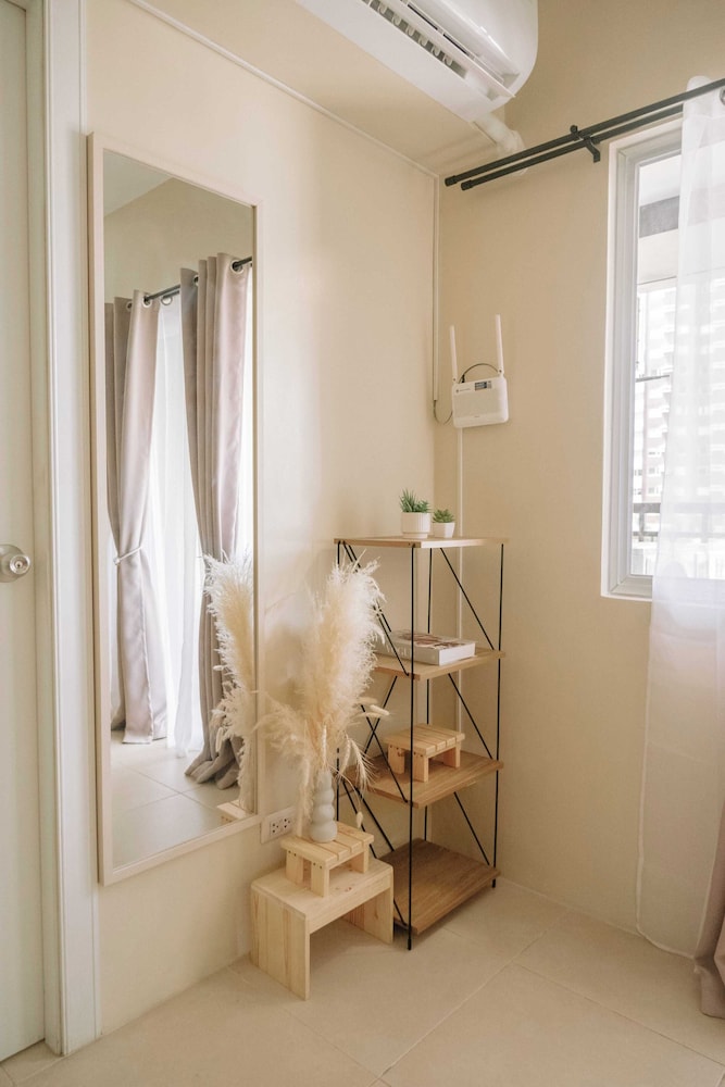 A Perfectly Chic Hideaway