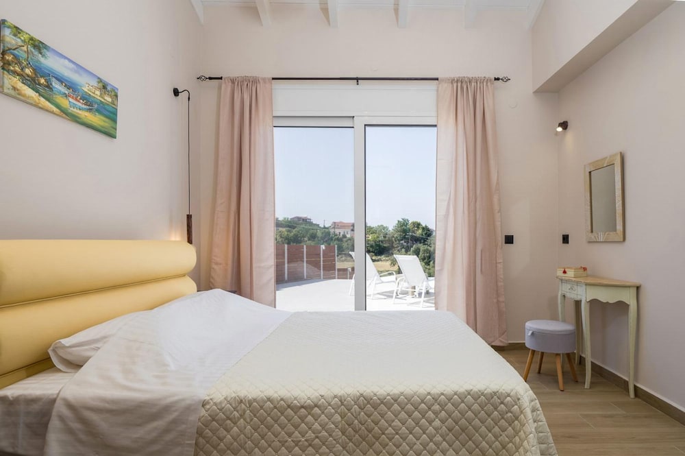 Casa di Pietra With 2 Bedrooms and 3 Bathrooms