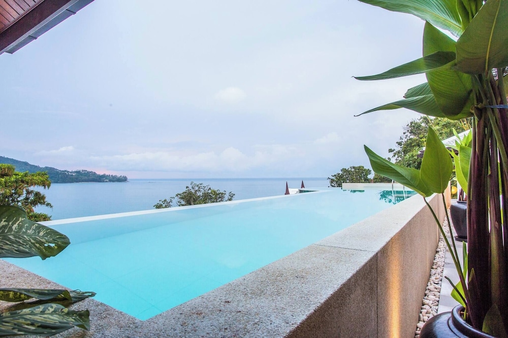 Luxury Seaview 6 Bedrooms With Infinity Pool Villa, Private Gym, Superfast Wifi