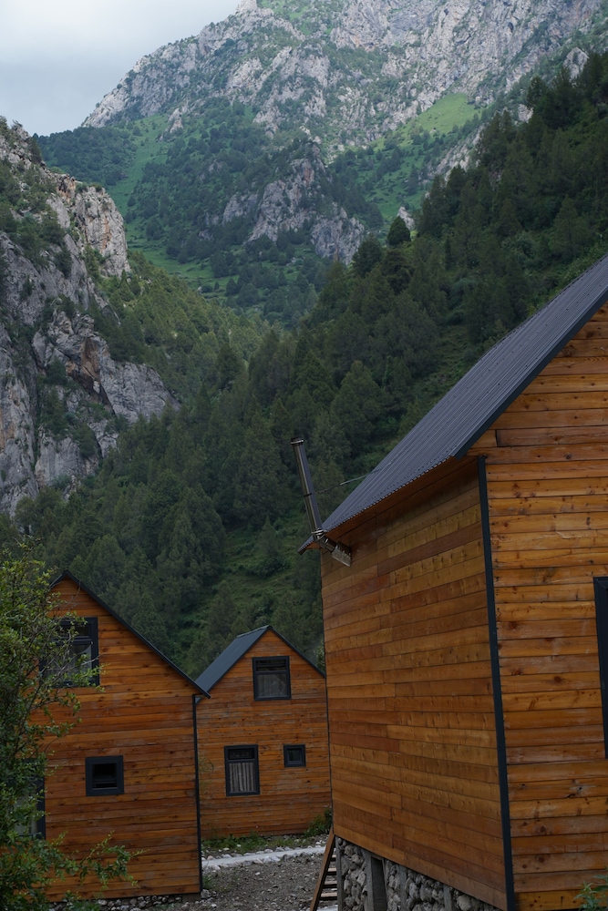 Rayan Eco Resort Sary Oi