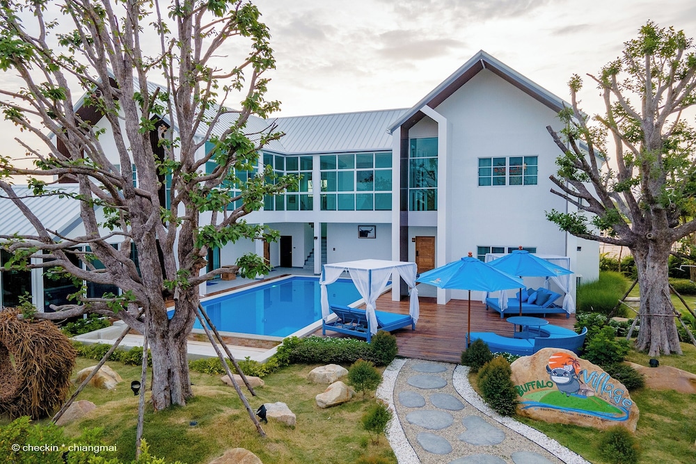 Buffalo Island Resort