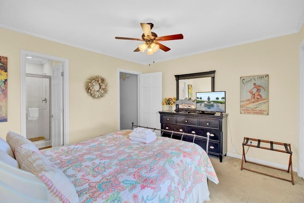 Racquet Club 35 by Wild Dunes, in Resort Core