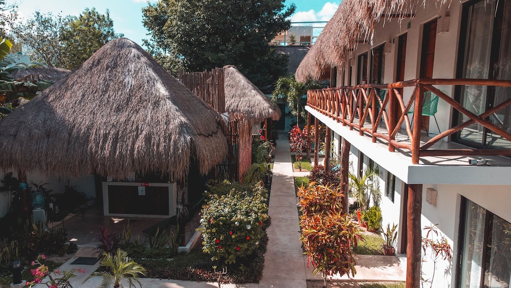 Hotel Azul 36 - Image 1