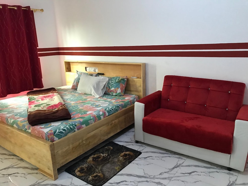 Alberjah Traincity Guesthouse