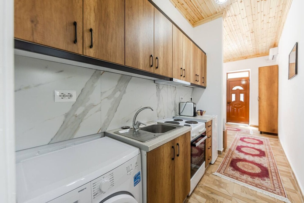 Saraci Rooms 2 in Gjirokast r
