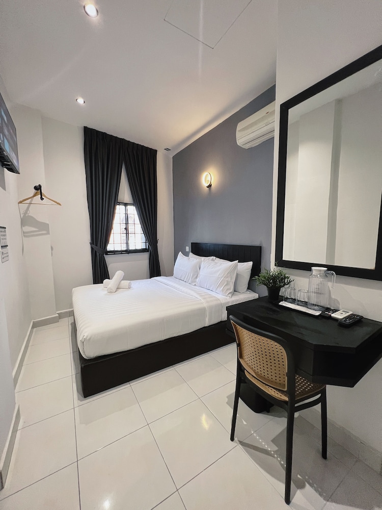 Quee Hotel