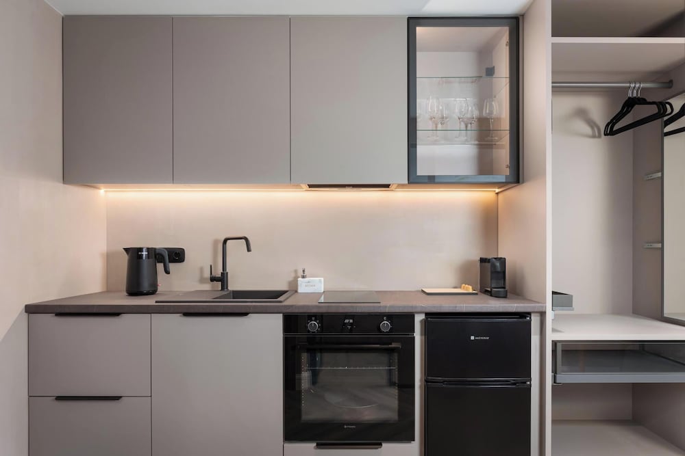 Acropolis Luxury Athens Suites
