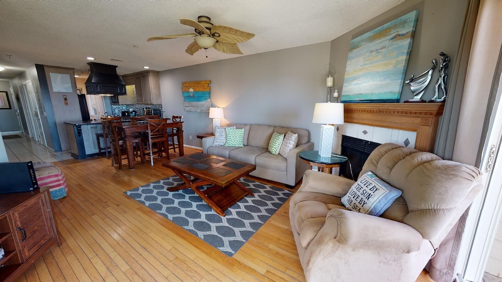 Sandcastle Beach Club Unit 4