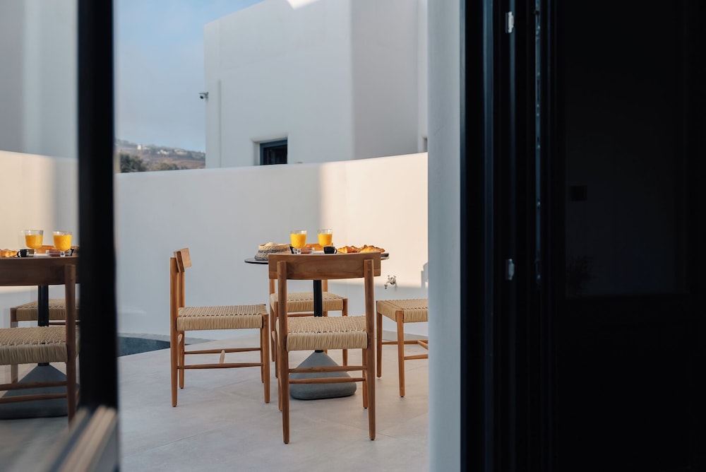 Erthā Suites with private pools