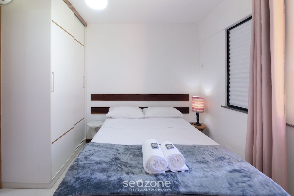 Condominium With Gym and Pool in Guarajuba - Camacari GSH