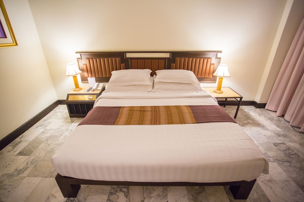 Seeharaj Hotel Uttaradit