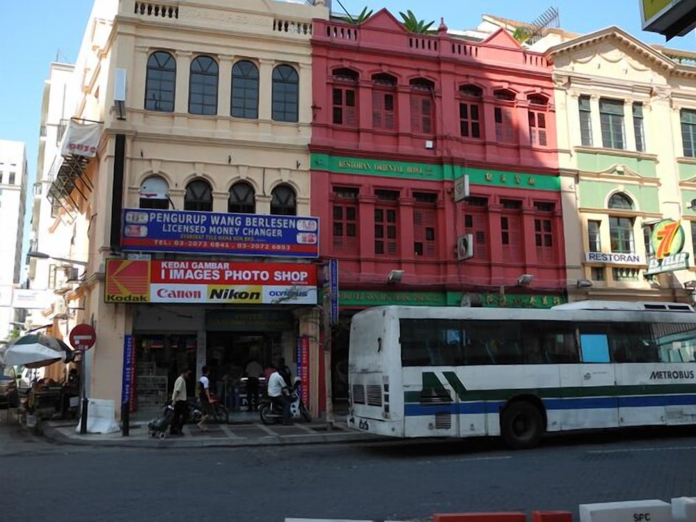 Submarine Guest House Central Market - Hostel