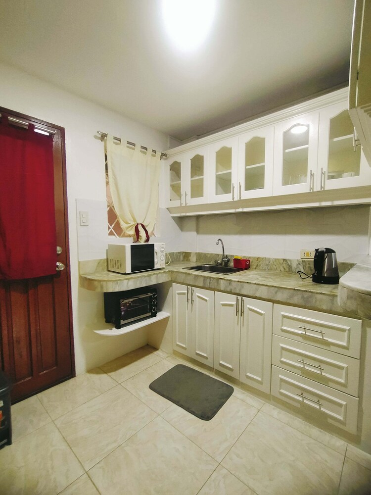 Kandi Suites 2BR with private Jacuzzi