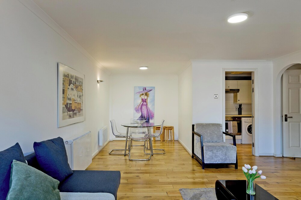 Imperial Meridian Place Apartment