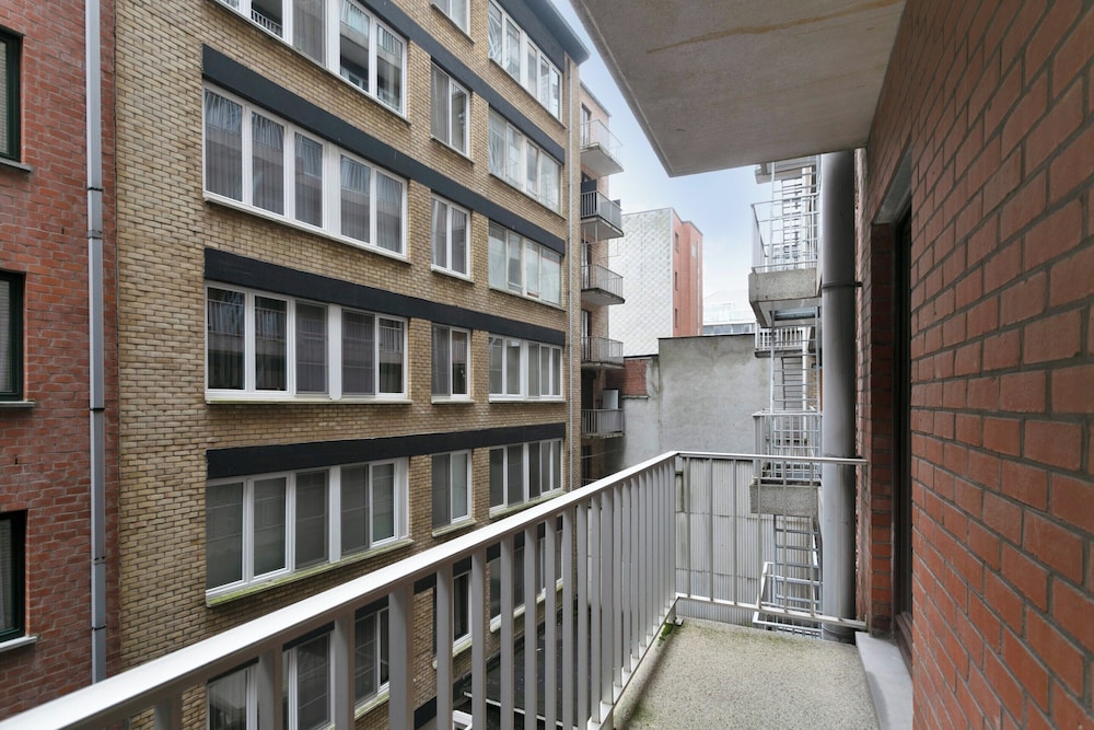 Apartment With Terrace for 5 People