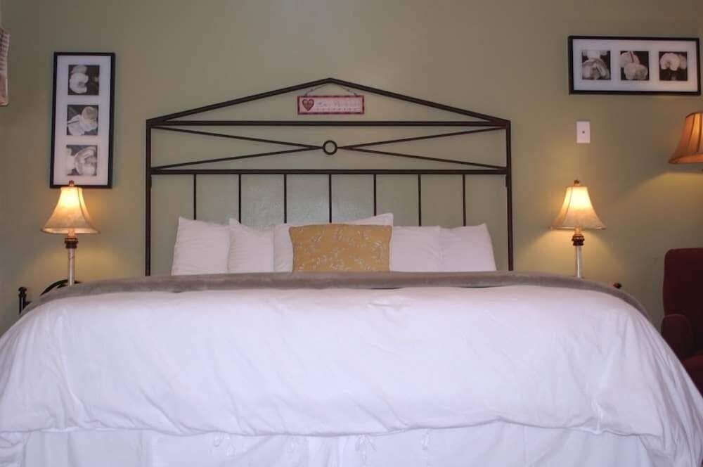 Bishop Vacations - El Rancho Motel - Property Image 32
