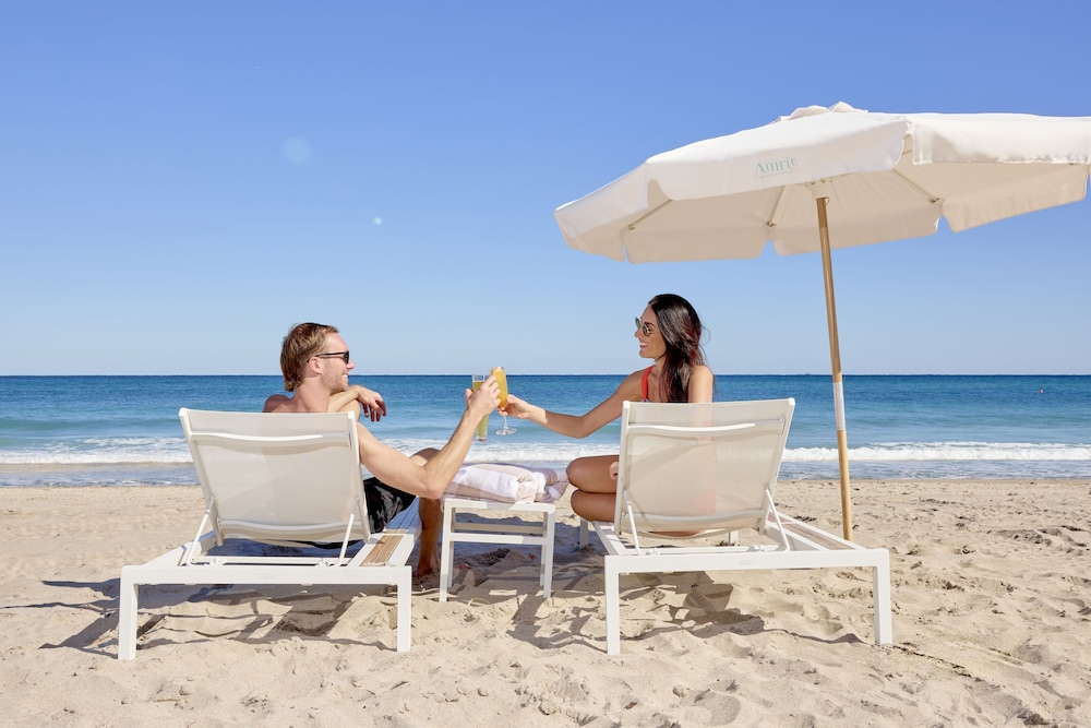Private Condos at Amrit Ocean Resort