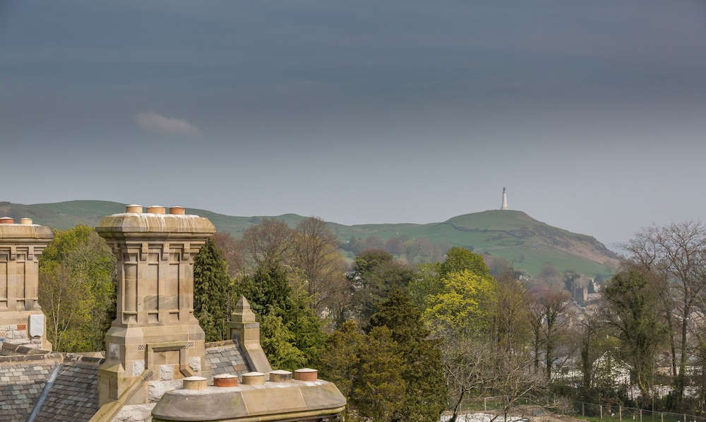 The Myles Suite Stone Cross Mansion