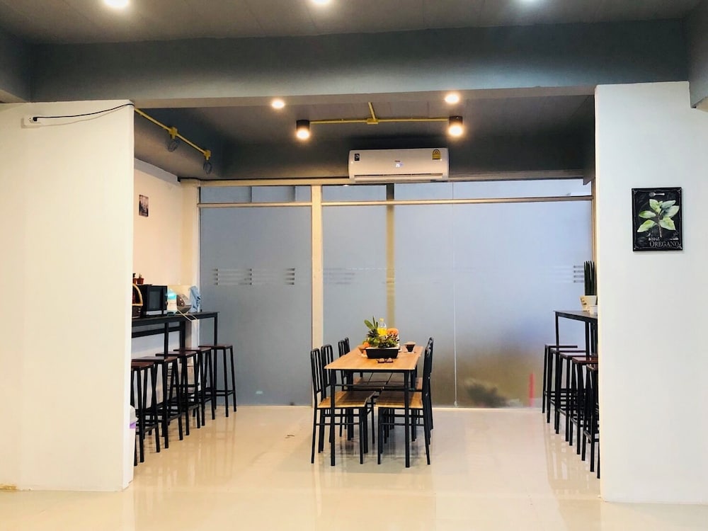 Near BKK Airport Hostel