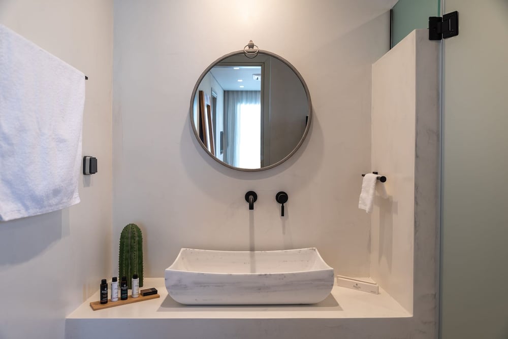Coocono Tinos Private Villas