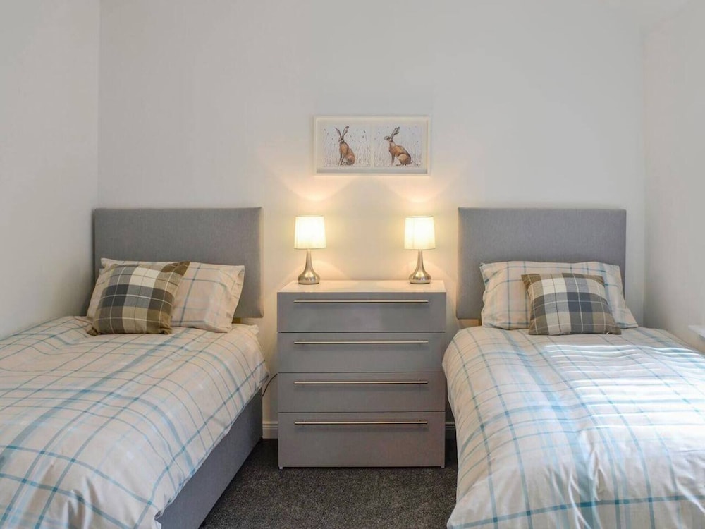 Stunning 3-bed Cottage in the Village of Tomintoul view 4