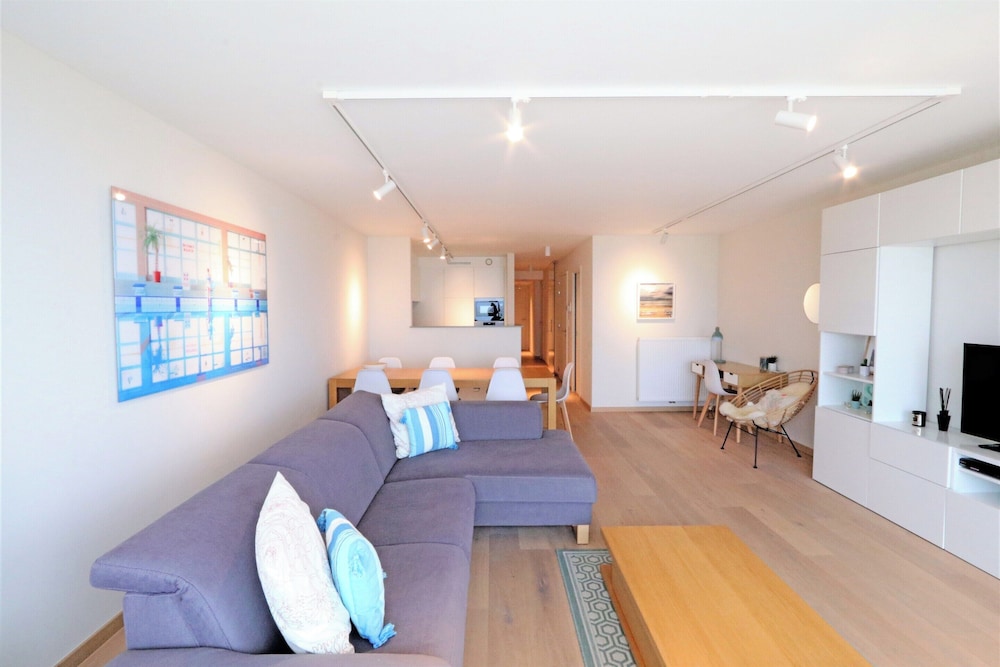 Apartment in Het Zoute With Sea Views