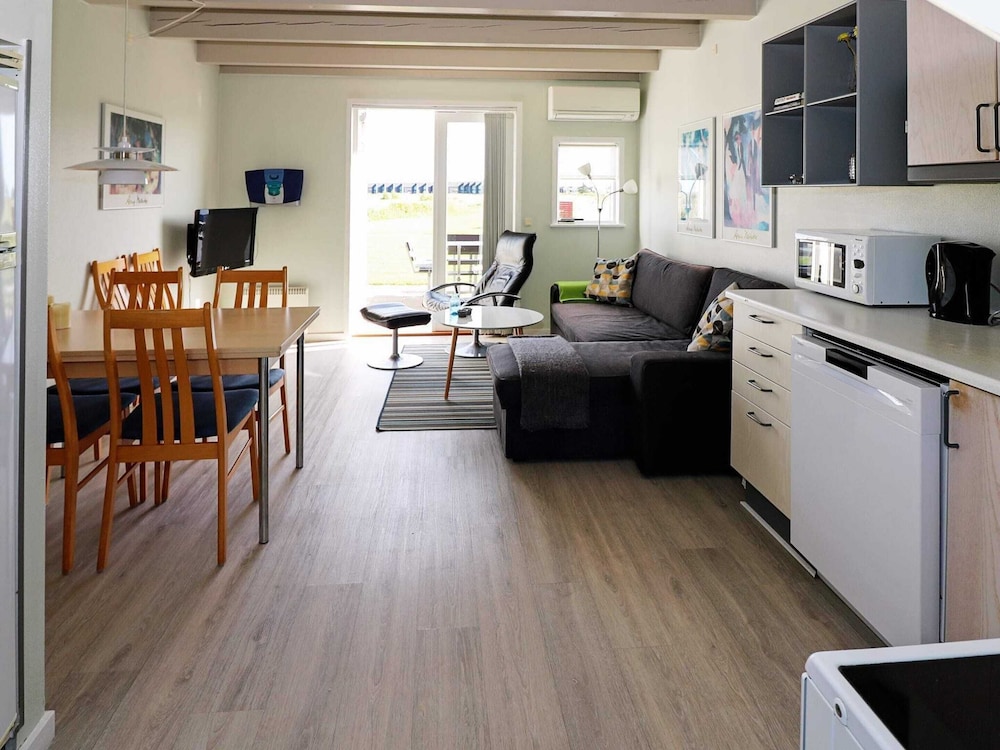 Seaside Retreat in Oster Hurup-by Traum view 2