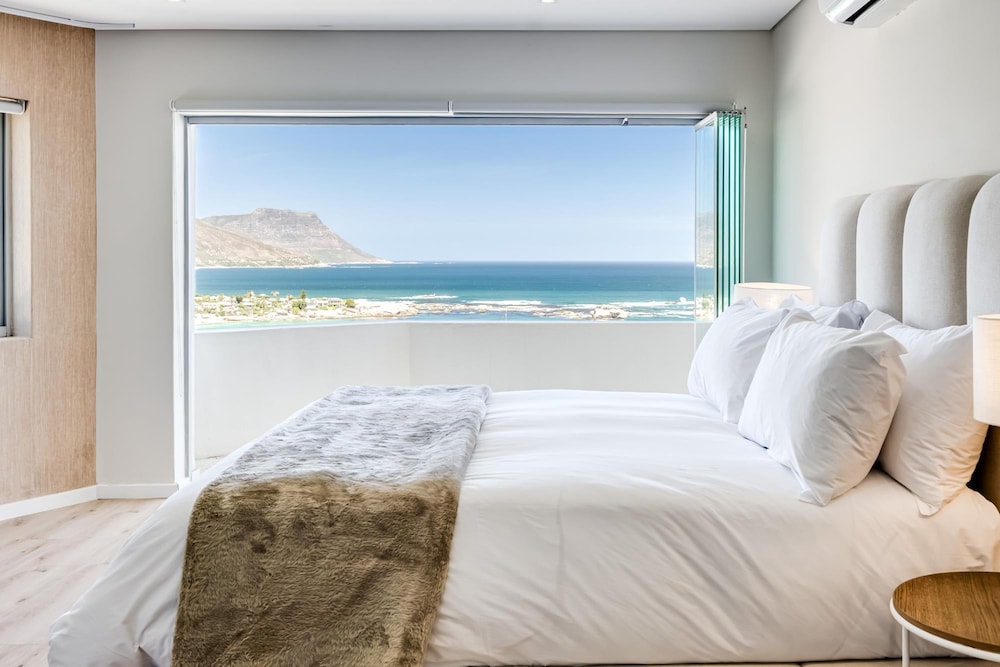 Clifton 2bed Penthouse Sea Views Dunmore Horizons