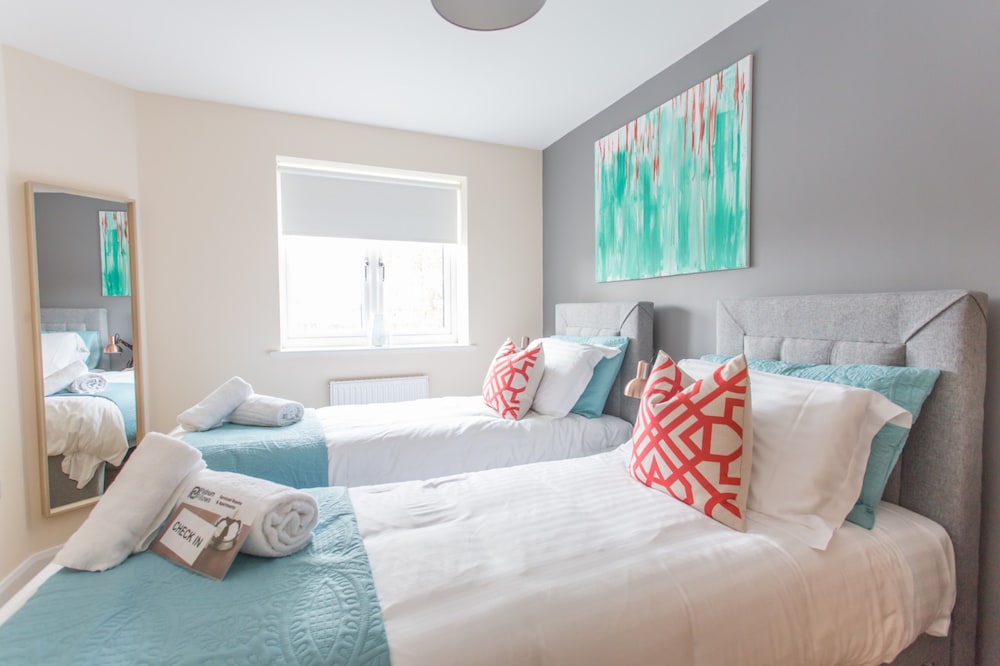 Oxford Vacations - Razia Apartments - Property Image 2