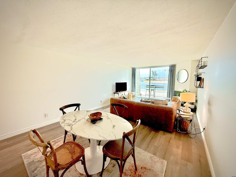 Mission Beach Bayfront Two-story bay View Condo