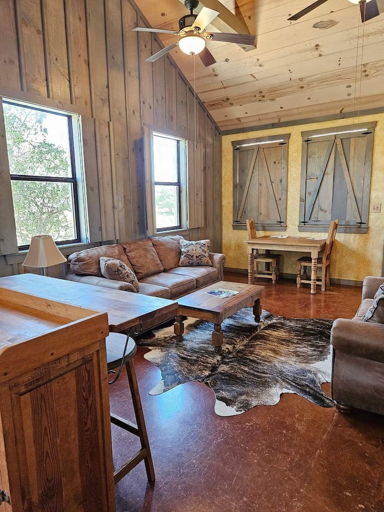 Breezy Hills Cottages