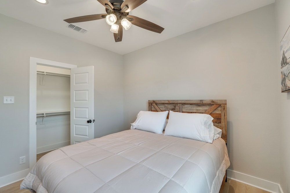 Brand-new Home 2 Mi to Shannon Med Center!