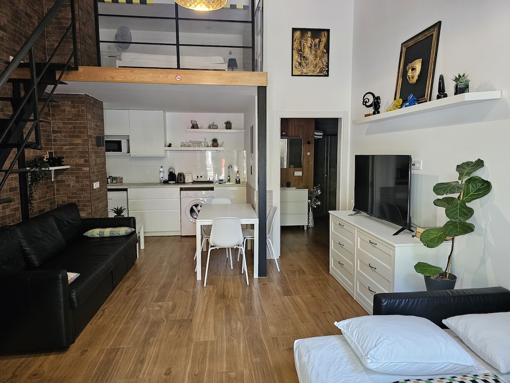 Hlius Brand New Apartments