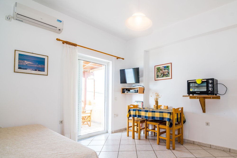 Thalassa Apartments