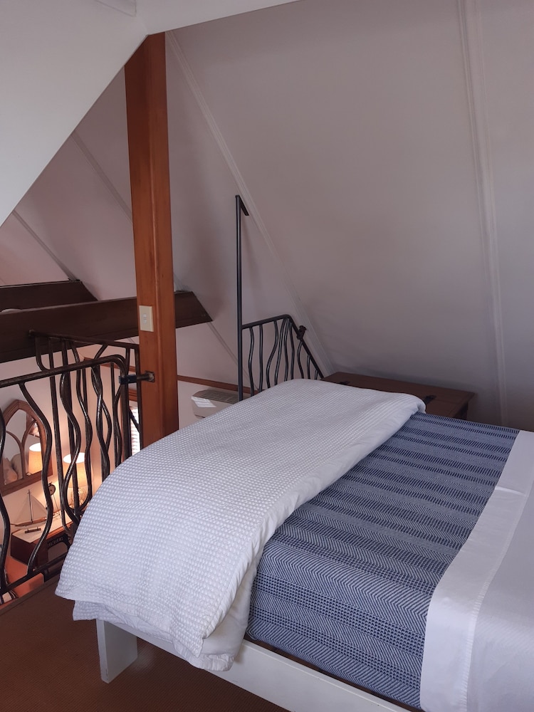 Harbour View Cottage Boutique B&b - Image 4