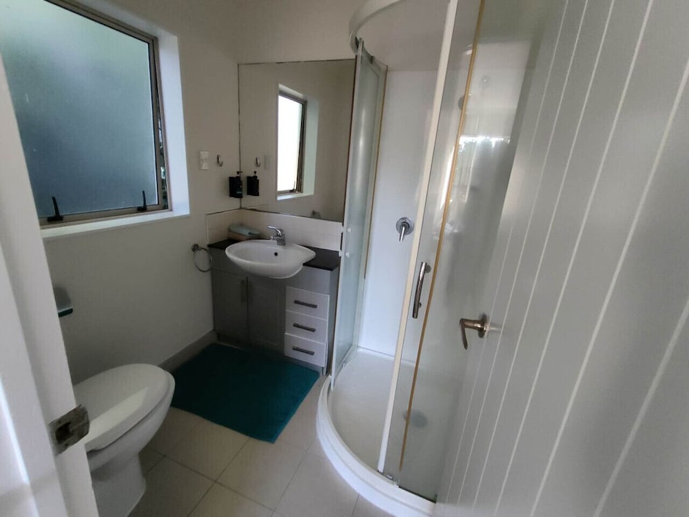 5 Bedroom House at 82A Richardson Road