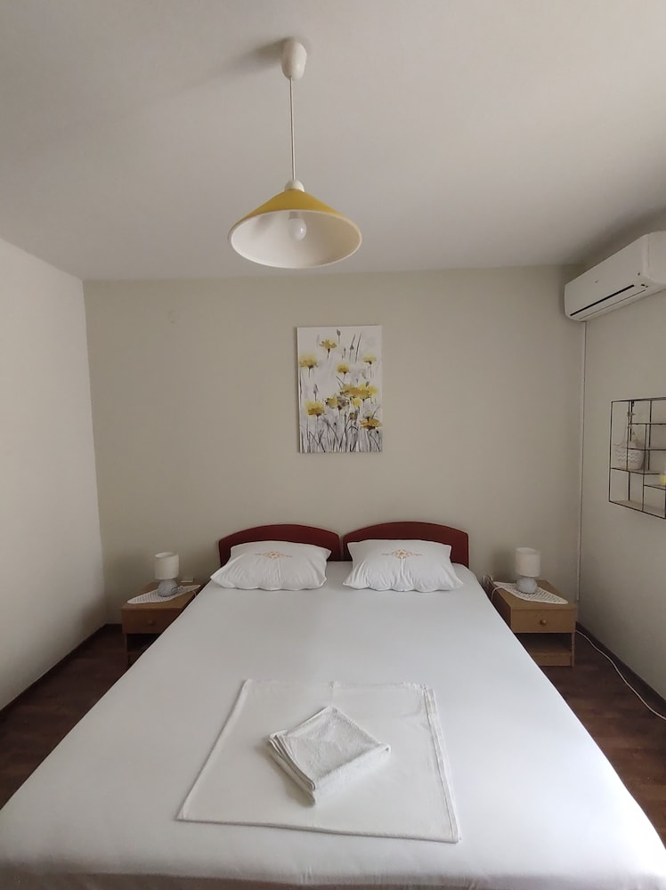 Anna Guesthouse