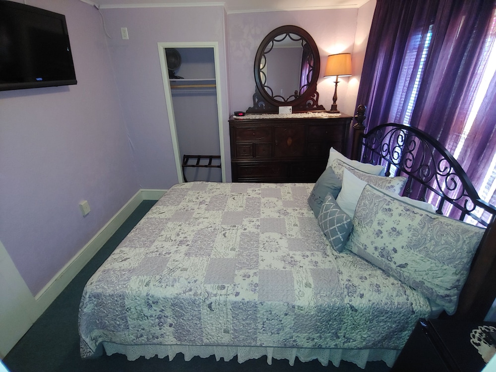 Island Guest House B&B