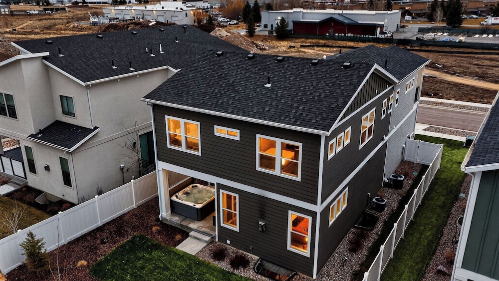 Spacious Park City Home w/ Hot Tub & Game Room Near Skiing & Trails Poppy Peak by Avantstay