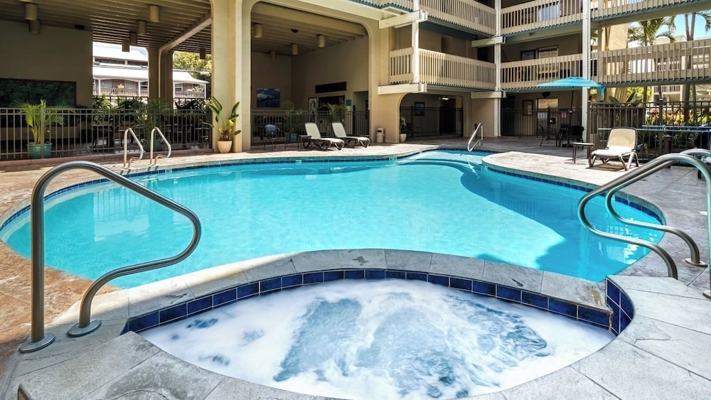Ocean Front With Private Lanai - In-unit AC - Vrkcv