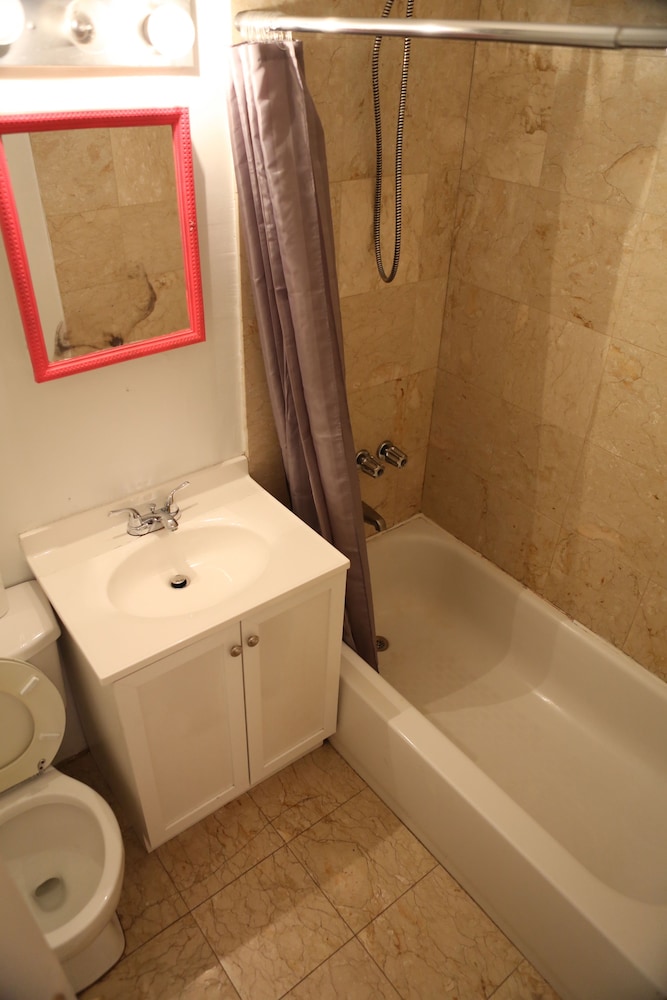 Metro Studio Apartment in Kipsbay