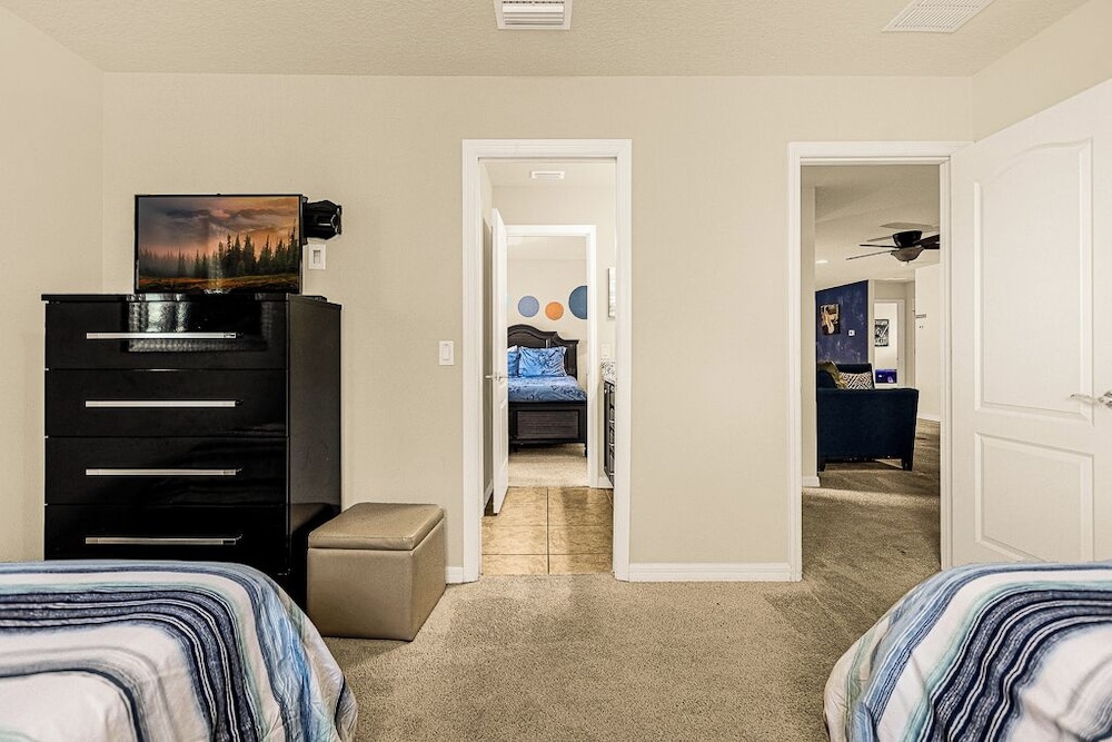 9BR Luxury Vacation Villa near Disney