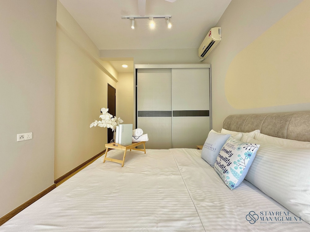 Country Garden Danga Bay Sea View Homestay by Stayrene