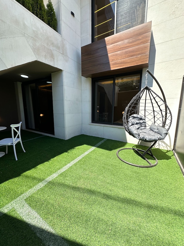 Charming Amman Apartment With Garden View
